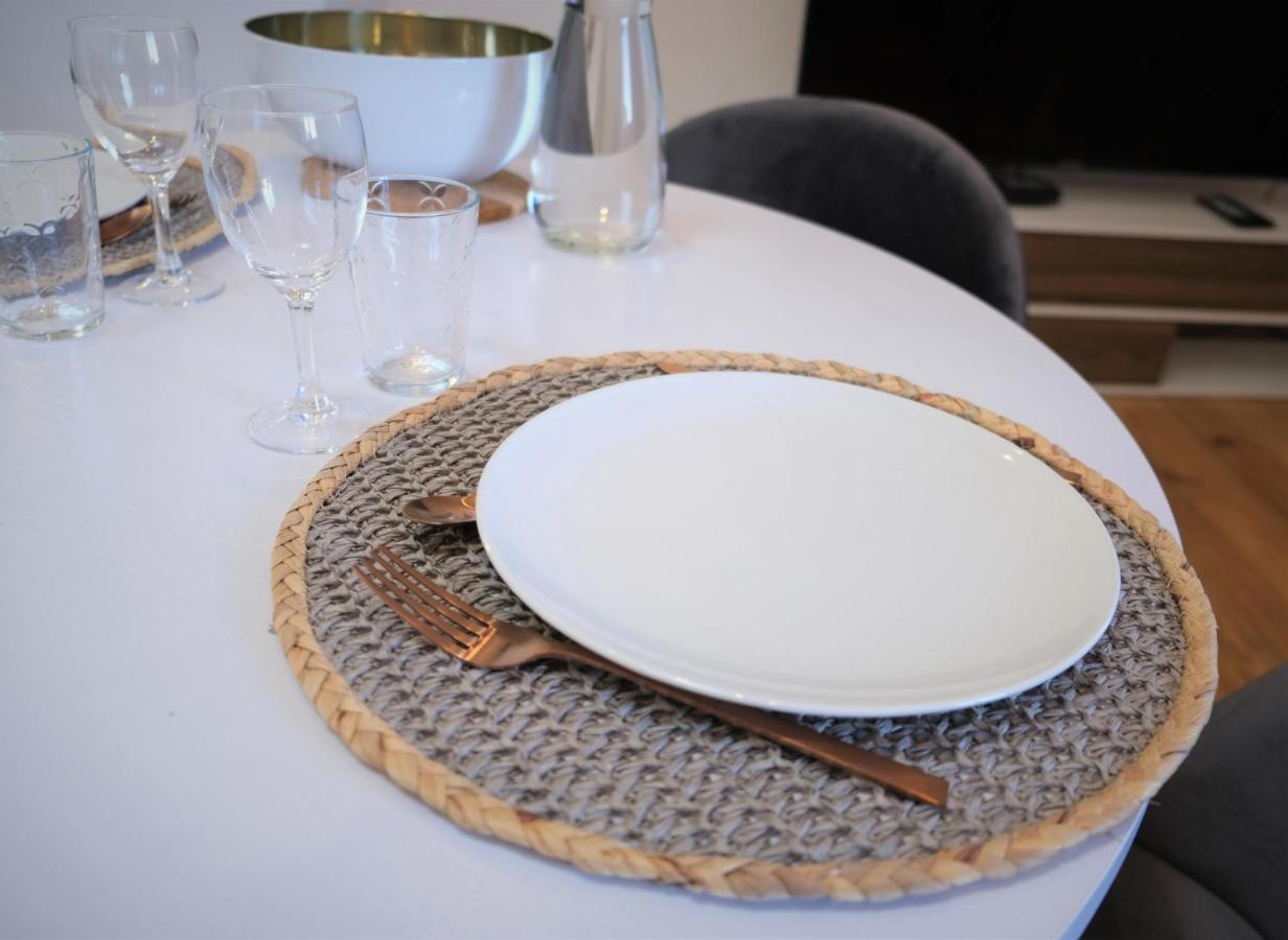 A L'Ombre Des Remparts Apartment การ์กาซอน ภายนอก รูปภาพ